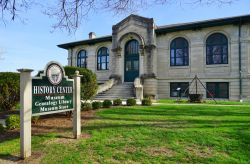 L'edificio dell'History Center di Bloomington, Indiana (USA). Noto anche come "Colored School", si trova nel distretto storico della città - © EQRoy / Shutterstock.com ...