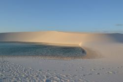 Lençois Maranhenses: uno dei tanti laghi che si formano tra le dune durante la stagione delle pogge.
