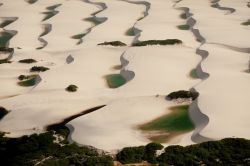 I Lençois Maranhenses: un sorvolo del Parco Nazionale nello stato del Maranhao (Brasile) eseguito in collaborazione con Embratur.