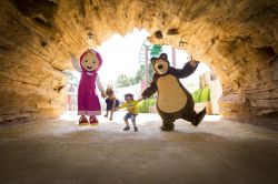 Leolandia e La Foresta di Masha e Orso nel parco giochi