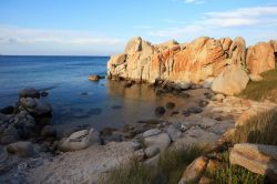 L'isola di Lavezzi con una delle più belle spiagge al mondo, Corsica.
