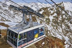 Lo skilift della stazione sciistica di Pejo, provincia di Trento, Trentino Alto Adige - © Ryszard Stelmachowicz / Shutterstock.com