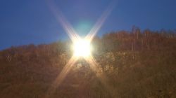 Lo specchio di Viganella che ha riportato la luce nel paese senza sole  - © Carabonta / Panoramio