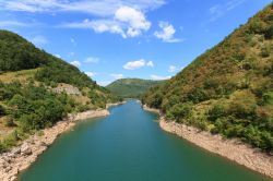 Lo spettacolare lago di Vagli in Toscana, siamo in provincia di Lucca
