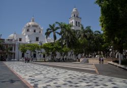 Lo splendido Zocalo di Veracruz, Messico. La principale piazza della città si chiama così, Zocalo, in tutti i paesi del Sudamerica di lingua spagnola, per via dello zoccolo del ...