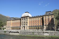 Lo storico Grand Hotel di San Pellegrino Terme in Val Brembana, Lombardia