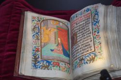 Un manoscritto medievale conservato nell'abbazia benedettina (Abbazia della Santissima Trinità) di Fécamp, in Francia.
