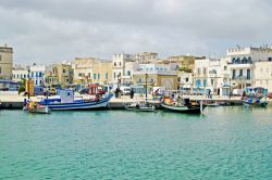 Il mare Mediterraneo fotografato a Biserta (Bizerte) il centro si trova vicino a Tunisi, lungo la costa della Tunisa - © Gelia / Shutterstock.com 