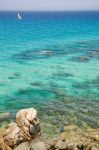 Il mare della Costa Rei riassume in sè tutti i colori delle spiagge in Sardegna  - © ROBERTO ZILLI / Shutterstock.com