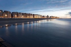 Mare del Nord al tramonto a Blankenberge, Belgio. Siamo nella provincia della Fiandra occidentale.



