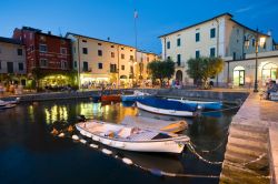 marina di Lazise lago di Garda - © Robert Hoetink / Shutterstock.com 