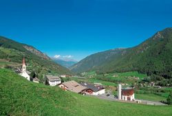 Martello, il villaggio di montagna dell'omonima valle in Alto Adige