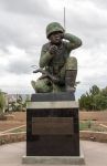 Memorial al Navajo Code Talkers seduto in Wesley Bolin Plaza a Phoenix, Arizona. Il linguaggio navajo non è mai stato codificato dai nemici americani durante la guerra - © Sue Stokes ...