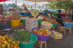 Il Mercato da Estrela è il più frequentato della città di Mindelo, capoluogo dell'isola di Sao Vicente, Capo Verde - © Salvador Aznar / Shutterstock.com