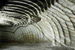 Le miniere di Sale (salgemma)  a Realmonte in Sicilia: all'interno si trova la celebre Cattedrale di Sale - © luigi nifosi / Shutterstock.com