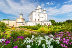 Il Monastero della Trasfigurazione del Salvatore e di San Varlaam a Khutyn, Velikij Novgorod (Russia). Situato sulla riva destra del fiume Volkhov, è stato uno dei principali santuari ...