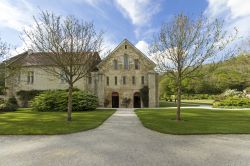 Montbard, Borgogna (Francia): scorcio dell'abbazia di Fontenay - © Davesayit / Shutterstock.com