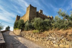 Montecchio Vesponi il borgo medievale fortificato vicino a Castiglione Fiorentino in Toscana - © Jaroslaw Pawlak / Shutterstock.com