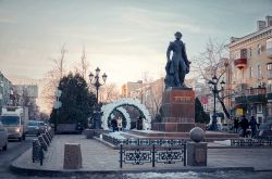 Monumento a Pushkin in Pushkinskaya Street a Rostov-on-Don, Russia, in inverno - © SergeyPhoto7 / Shutterstock.com