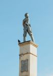 Monumento ai soldati caduti a Puno in Piazza delle Armi, Perù.
