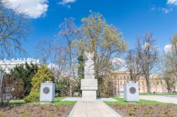 Monumento alla costituzione del 3 Maggio 1791 in Lithuanian Square a Lublino, Polonia - © Robson90 / Shutterstock.com