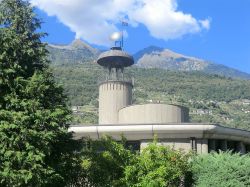 La moderna chiesa di San Giuseppe a Morbegno in bassa Valtellina - © BARA1994 - CC BY-SA 3.0 - Wikipedia