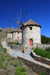 Mulini a vento sull'isola di Lemnos, Grecia - Accanto a case e ville tradizionali con muri bianchi o colorati, quest'angolo di Grecia ospita mulini a vento che la rendono ancora più ...