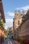 mura e castello di Lazise - © CDuschinger / Shutterstock.com