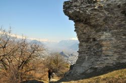 Sion, Sitten in tedesco, è una città della Svizzera, capoluogo del Canton Vallese, famosa anche perchè nei mesi estivi di luglio e agosto vi si svolgono concerti per organo ...