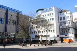 Negozi e attività commerciali nel centro di Dortmund, regione della Ruhr, Germania - © Binder Medienagentur / Shutterstock.com