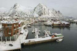 Neve sul porto di Svolvaer, Lofoten (Norvegia) - © Dmitry Chulov / Shutterstock.com