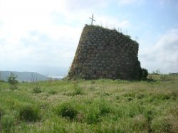 Nuraghe Sa Jua: si trova vicino a Aidomaggiore, nel cuore della Sardegna - © Aggrucar, CC BY-SA 4.0, Wikipedia