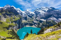 Oeschinensee  il magnifico lago del bernese, vicino a Kandersteg