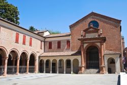 Il Monastero di Sant'Anna a Ferrara (Emilia Romagna) risale al 1429, quando il vescovo concesse a Giovanni Tavelli da Tossignano il permesso di creare un oratorio. Qualche decennio dopo ...