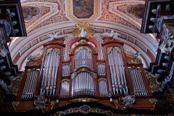 Organo della chiesa di San Stanislao a Poznan, Polonia - E' opera del maestro ottocentesco Fryderyk Ladegast il sontuoso organo ospitato nella parrocchiale di San Stanislao, una delle più ...