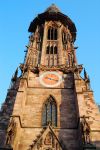 L'orologio sull'altissima torre campanaria (116 mertri) della cattedrale di Friburgo in Bresgovia (Germania) - foto © Yuriy Davats / Shutterstock.com