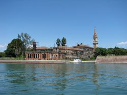 L'ospedale abbandonato di Poveglia, isola "fantasma" della Laguna di Venezia - © Chris 73, CC BY-SA 3.0, Wikipedia