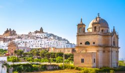 Ostuni e la chiesa della Madonna della Grata, Puglia.
