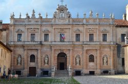 Padula, Campania: la Certosa di San Lorenzo, uno dei patrimoni UNESCO in Italia