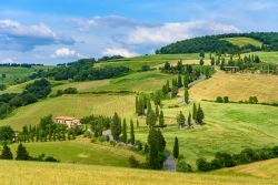 Paesaggio della Val d'Orcia a Monticchiello di Pienza in Toscana