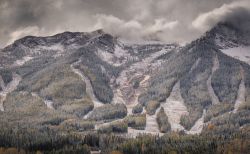 Paesaggio invernale nei dintorni di Fernie, località turistica della British Columbia, Canada.

