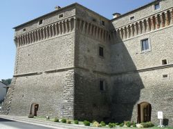 Palazzo Alidosi la fortezza in centro a Castel del Rio in Emilia-Romagna  - © LigaDue - CC BY 3.0 - Wikipedia