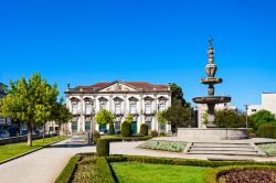 Palazzo nel centro storico di Braga - © saiko3p / Shutterstock.com 