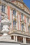 Trier, Germania: particolare del Palazzo dei Principi Elettori, situato all'estremità settentrionale del Palastgarten, nel centro della città - foto © Yulia Melnikova ...