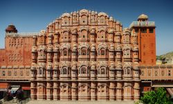 Palazzo dei venti a Jaipur, India - © skouatroulio - Fotolia.com