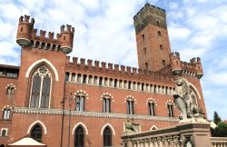 Palazzo Medici Vascello e Torre Comentina ad Asti (Piemonte)