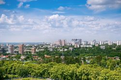 Panorama aereo di Kharkiv, Ucraina. Ancora piuttosto sconosciuta al turismo di massa, questa località è una destinazione suggestiva tutta da scoprire 
