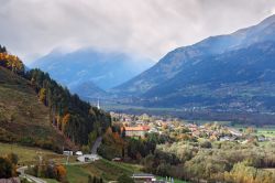 Panorama autunnale della città di Spittal an der Drau, Carinzia, Austria.

