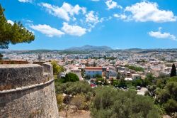 Panorama dalla fortezza di Rethymno sull'isola di Creta, Grecia - © lornet / Shutterstock.com
