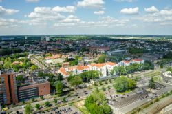 Panorama dall'alto di Tilburg, Olanda. Questa località, sesta per numero di abitanti nel paese, è una moderna città industriale.
